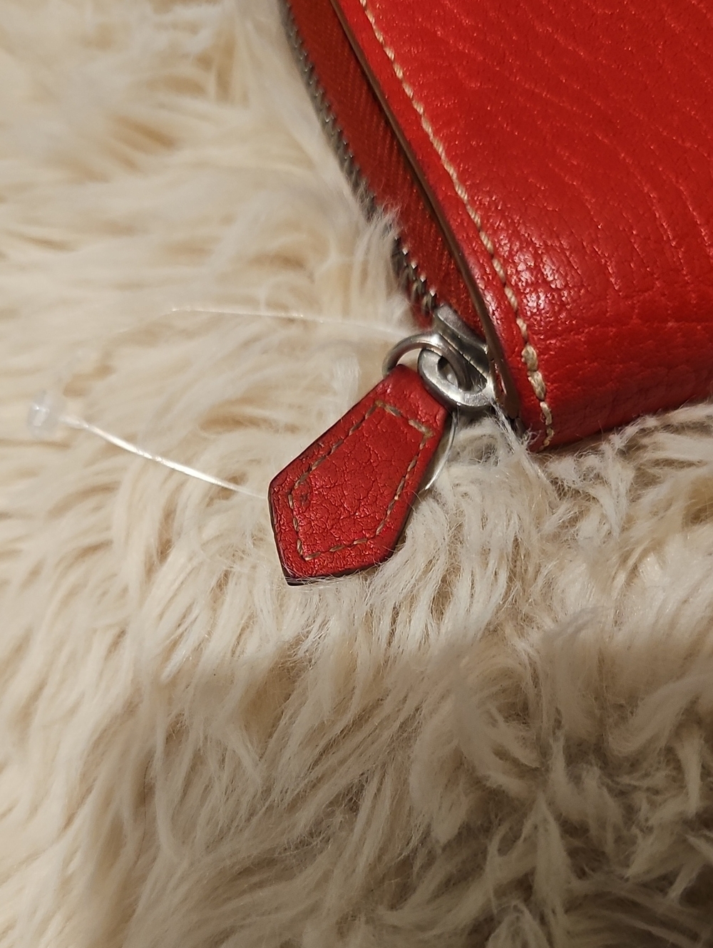 Dooney & Bourke Red Pebnled Leathet Clutch Wallet EUC - Picture 3 of 10
